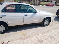 تۆیۆتا کراون